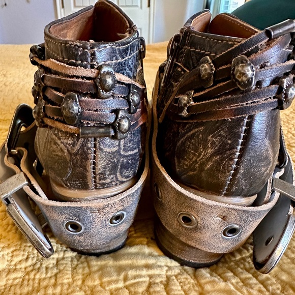 Freebird by Steven Brown Ankle Boots with Brogue Detailing - Picture 5 of 8